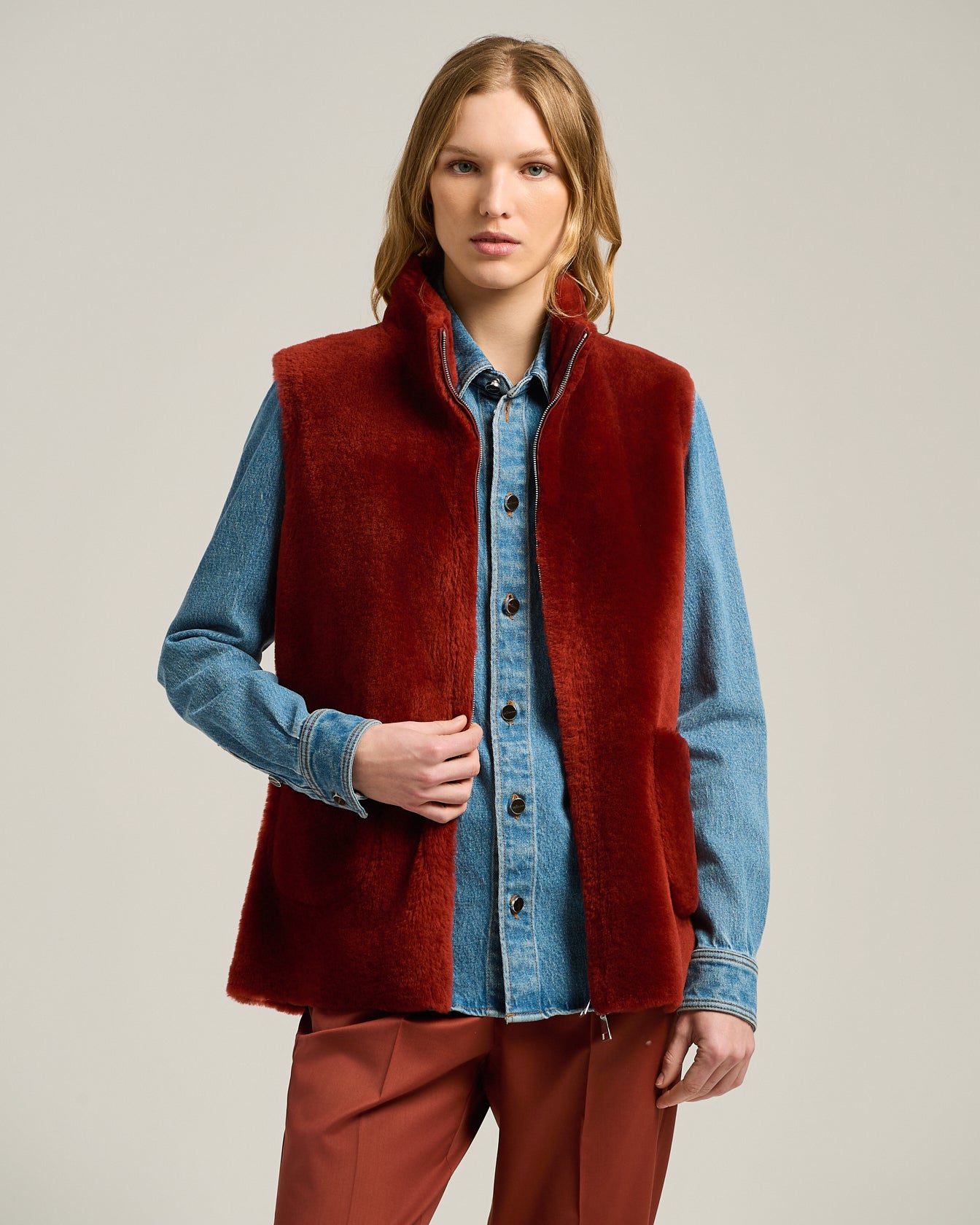 Kiton Gilet Wende-Weste Lammfell Gr. 40 burgund
