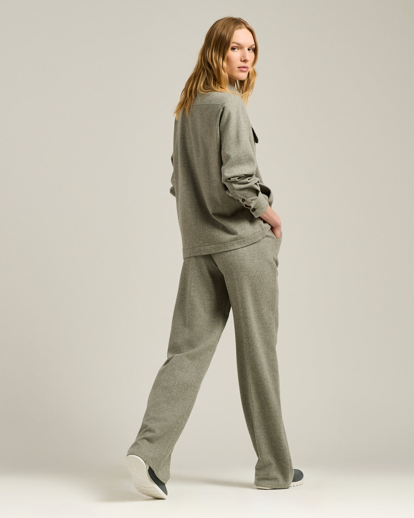 Kiton Trousers Wide-Leg Hose Grau Wolle Cashmere
