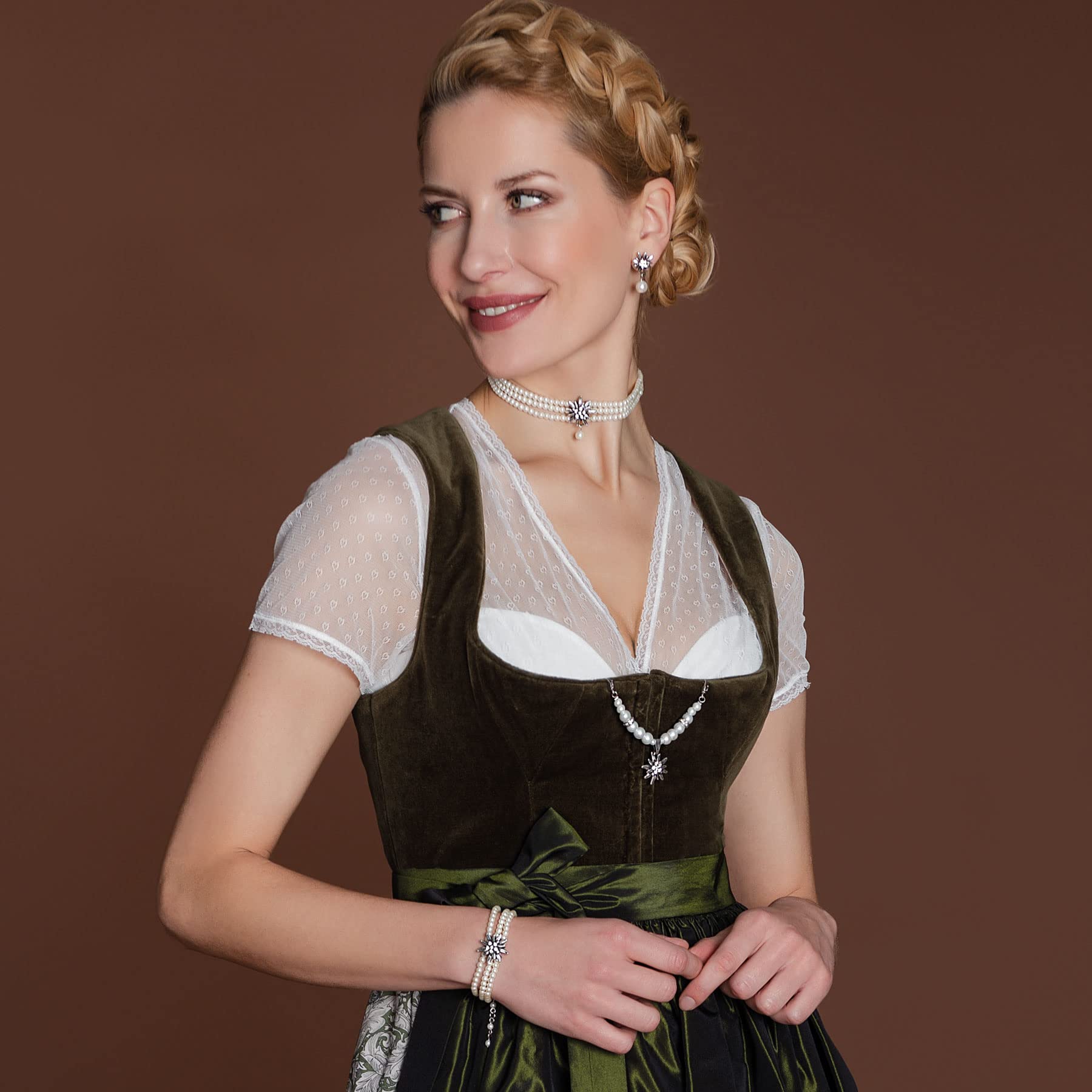 Alpenflüstern DAHEIM DAB082 Perlenarmkette Edelweiss 3-reihig creme