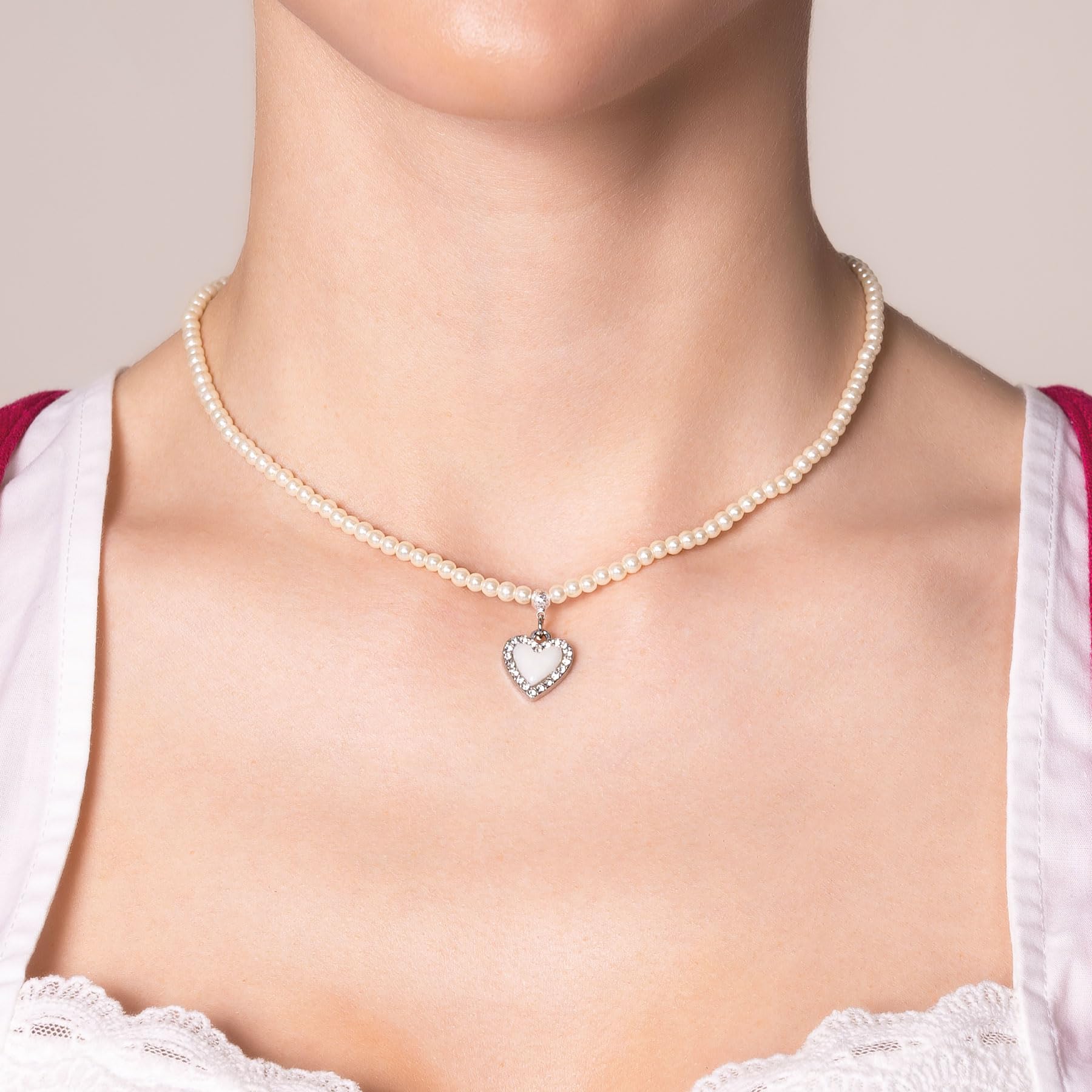 Alpenflüstern DAHEIM DHK345 Perlenkette creme-weiß Herz