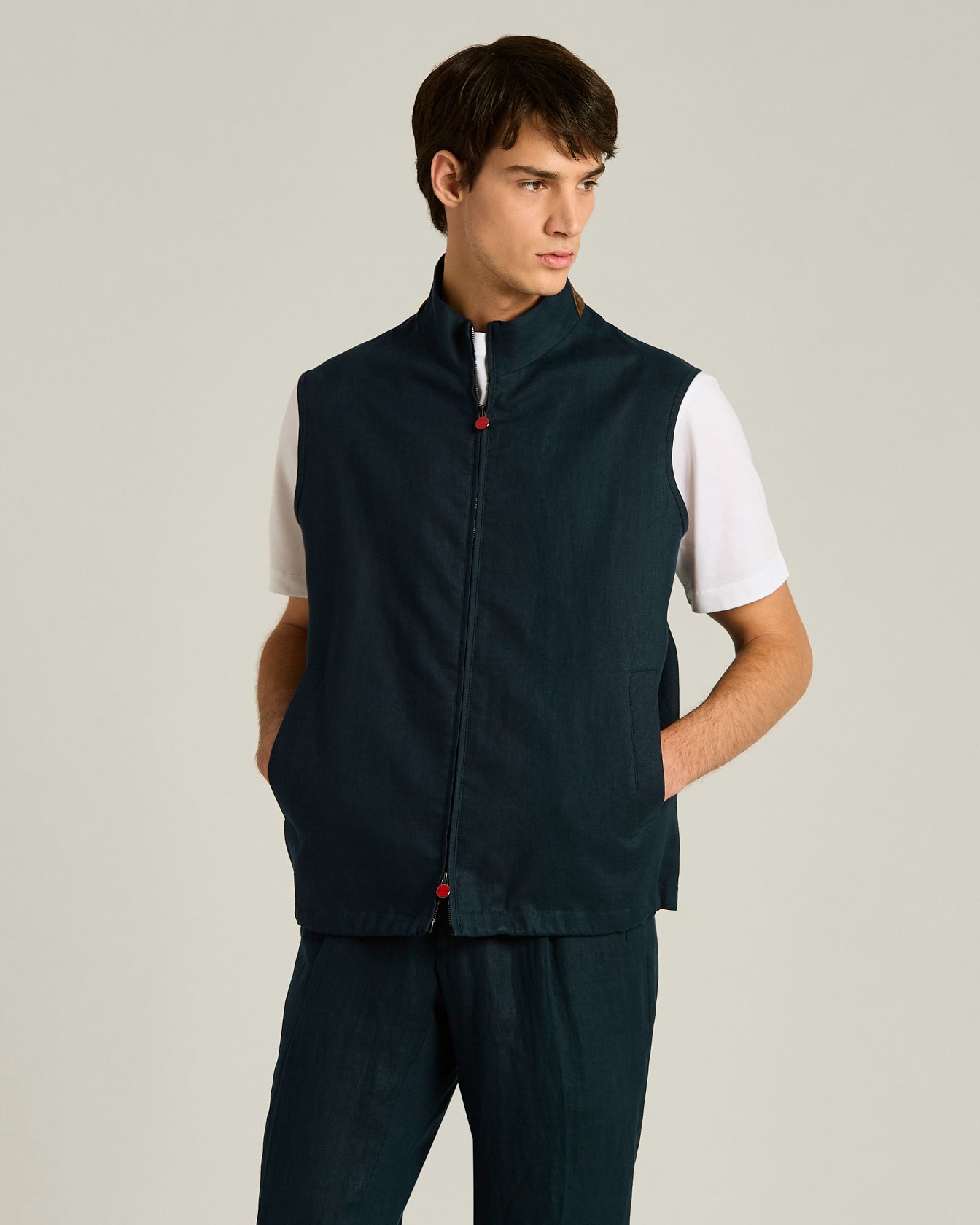 Kiton Gilet Weste navy Leinen Lammfellkragen
