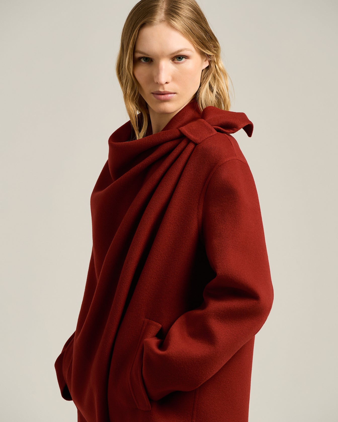 Kiton Outerwear Kaschmirmantel rost Drapierung