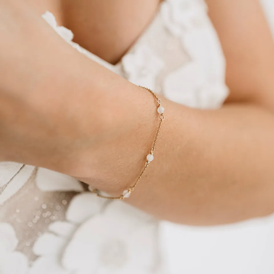 Perlenbräute Luna Armband Mondsteine 17-20cm Verlängerung
