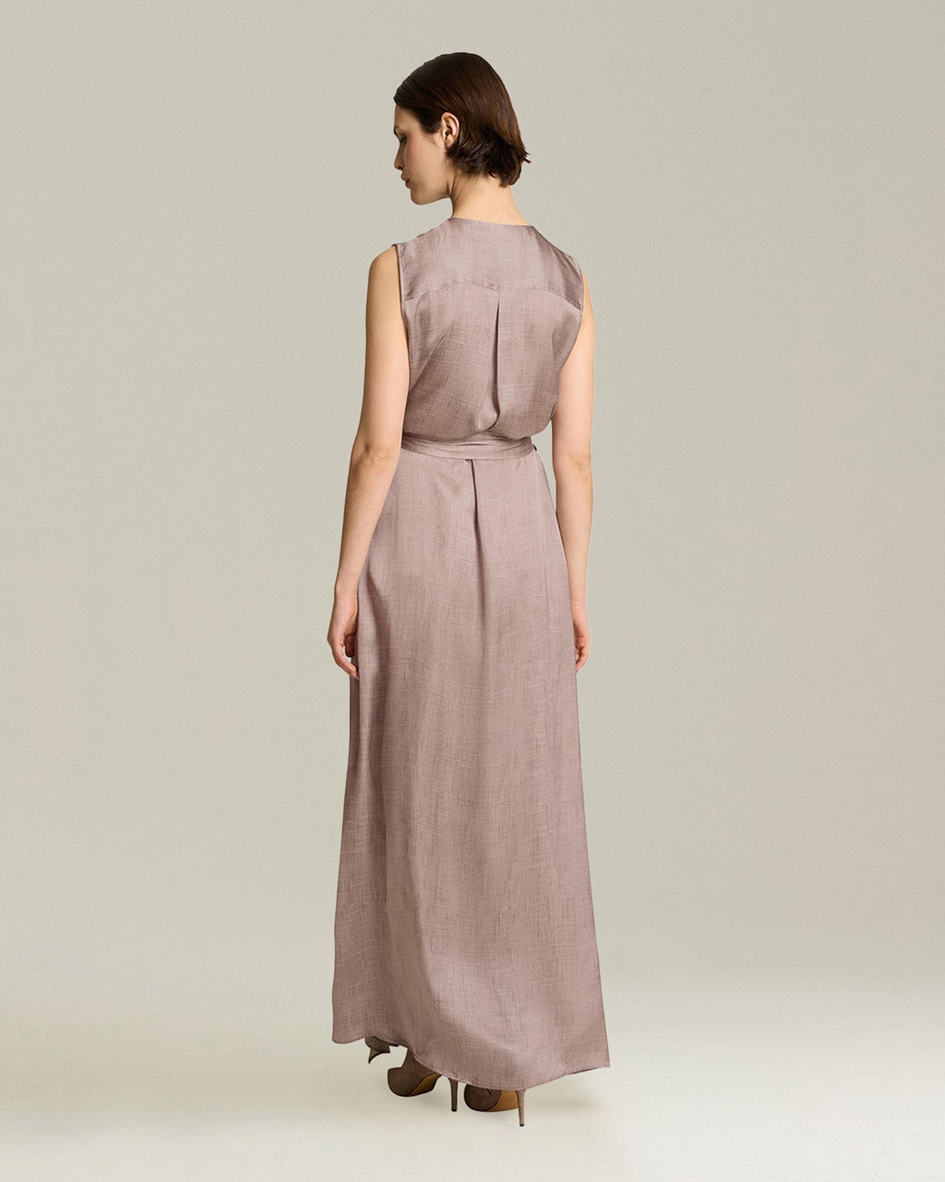 Kiton Dresses Seidenkleid lang mit Gürtel