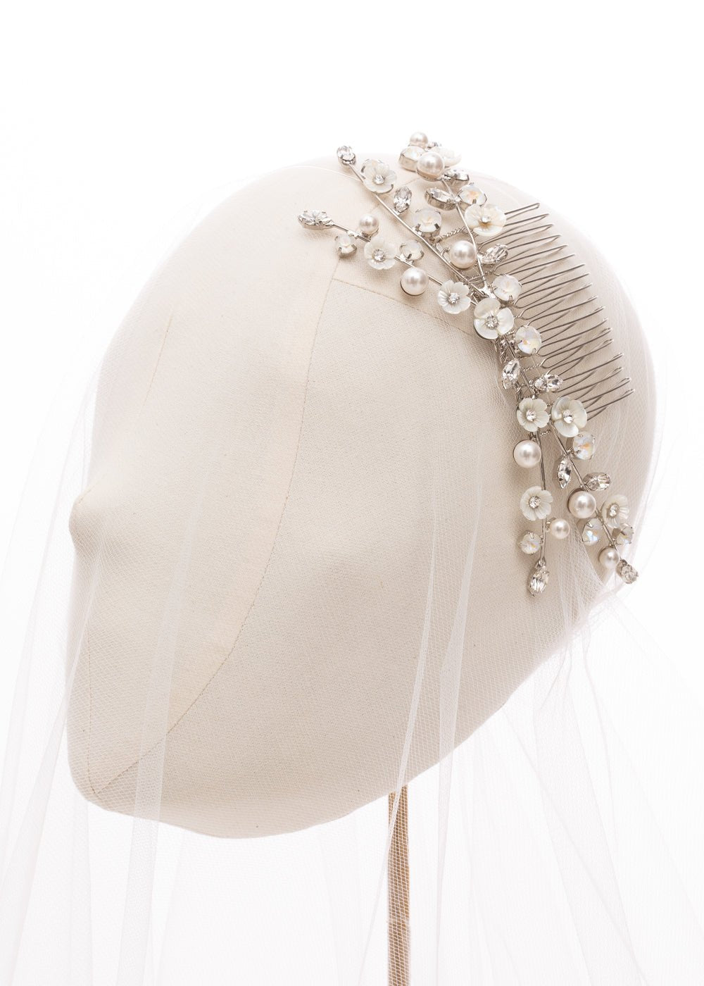 Elizabeth Bower Trillium Pearllum Haarkamm Rhodium Perlen