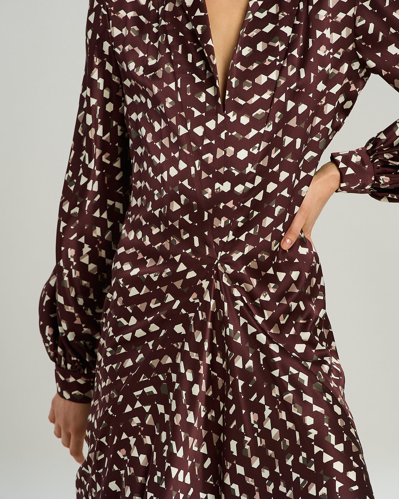 Kiton Dresses Bordeaux Seidenkleid Gr. 40 mit Print