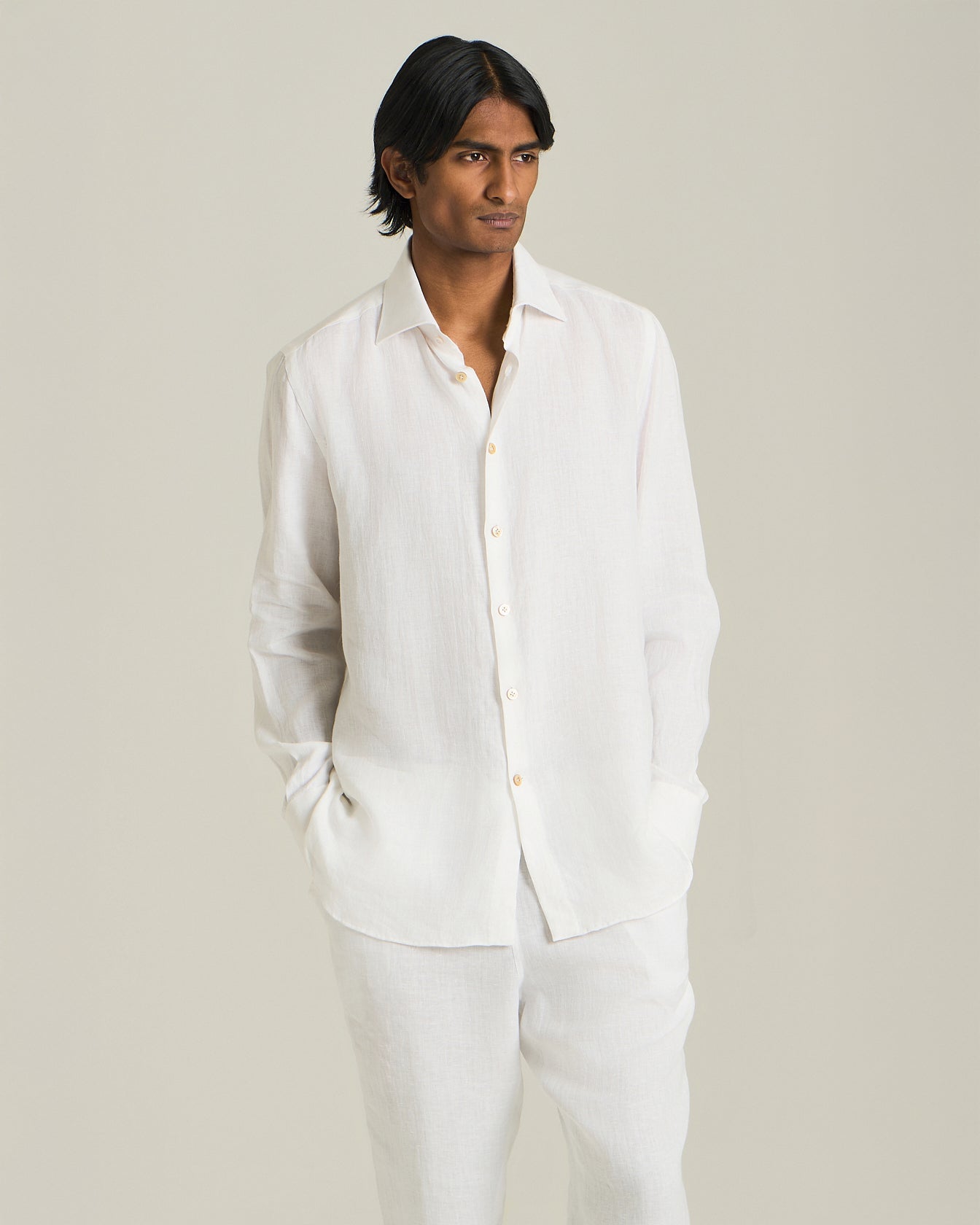 Kiton Shirts Essential Leinen Hemd Perlmuttknöpfe