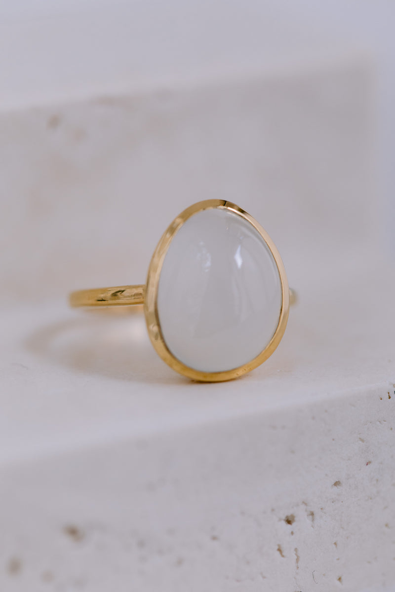 Juvelan London Statementring Mondstein Silber Cabochon