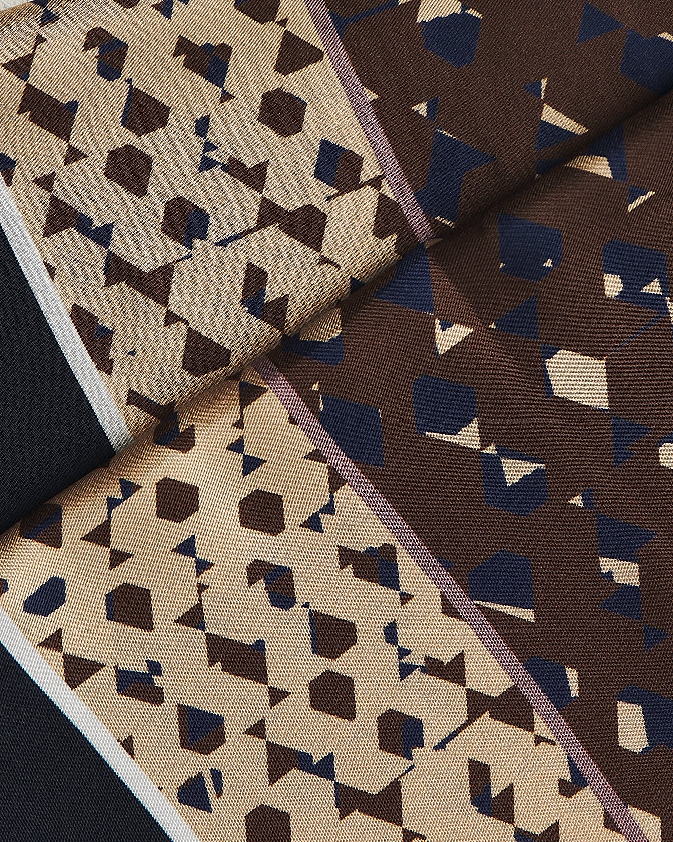 Kiton 90x90 Seidentuch Schal blau geometrisch Seide