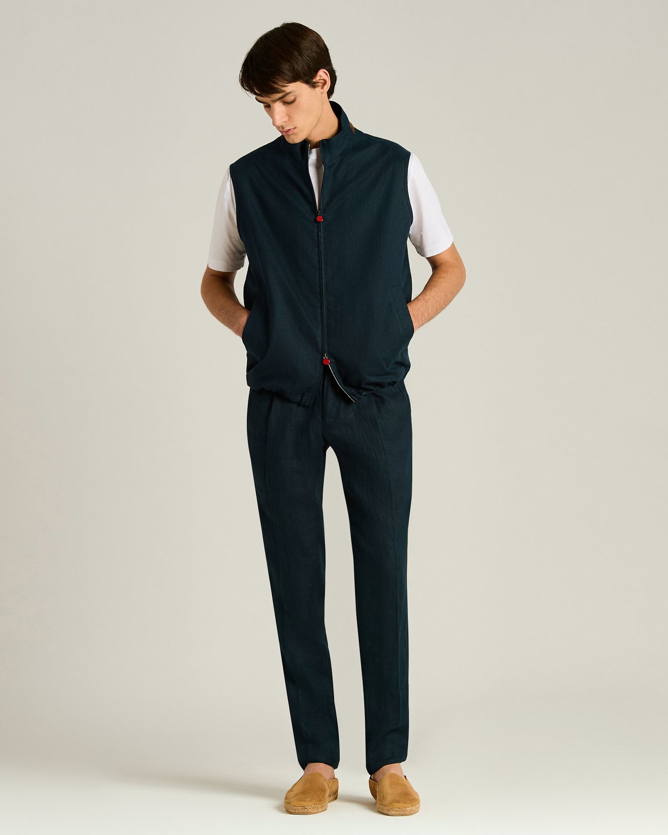 Kiton Gilet Weste navy Leinen Lammfellkragen