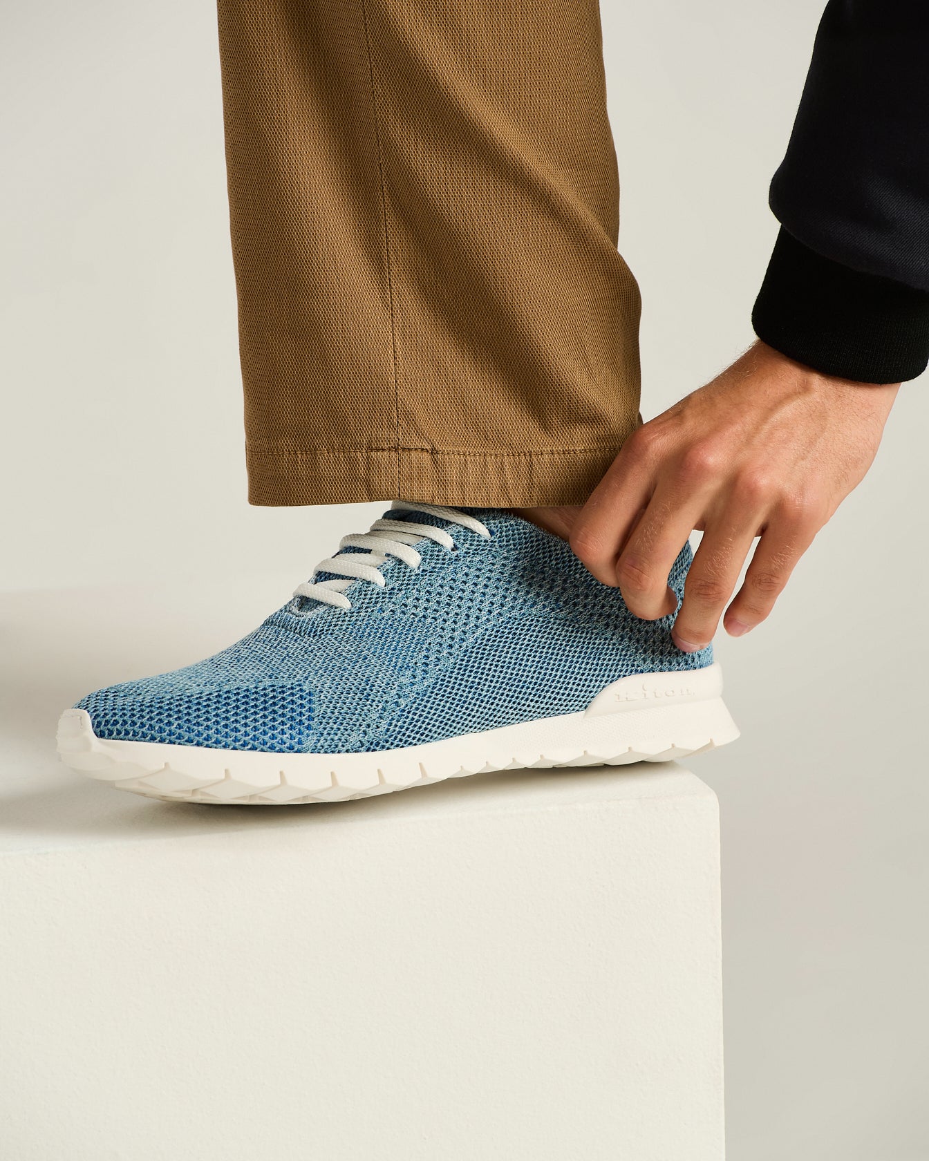 Kiton Fits Sneaker Baumwolle Denim-Blau 42