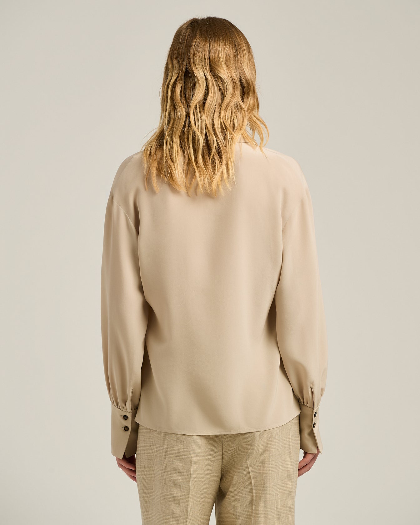 Kiton Elegant Cream Silk Bluse Seide Creme 40
