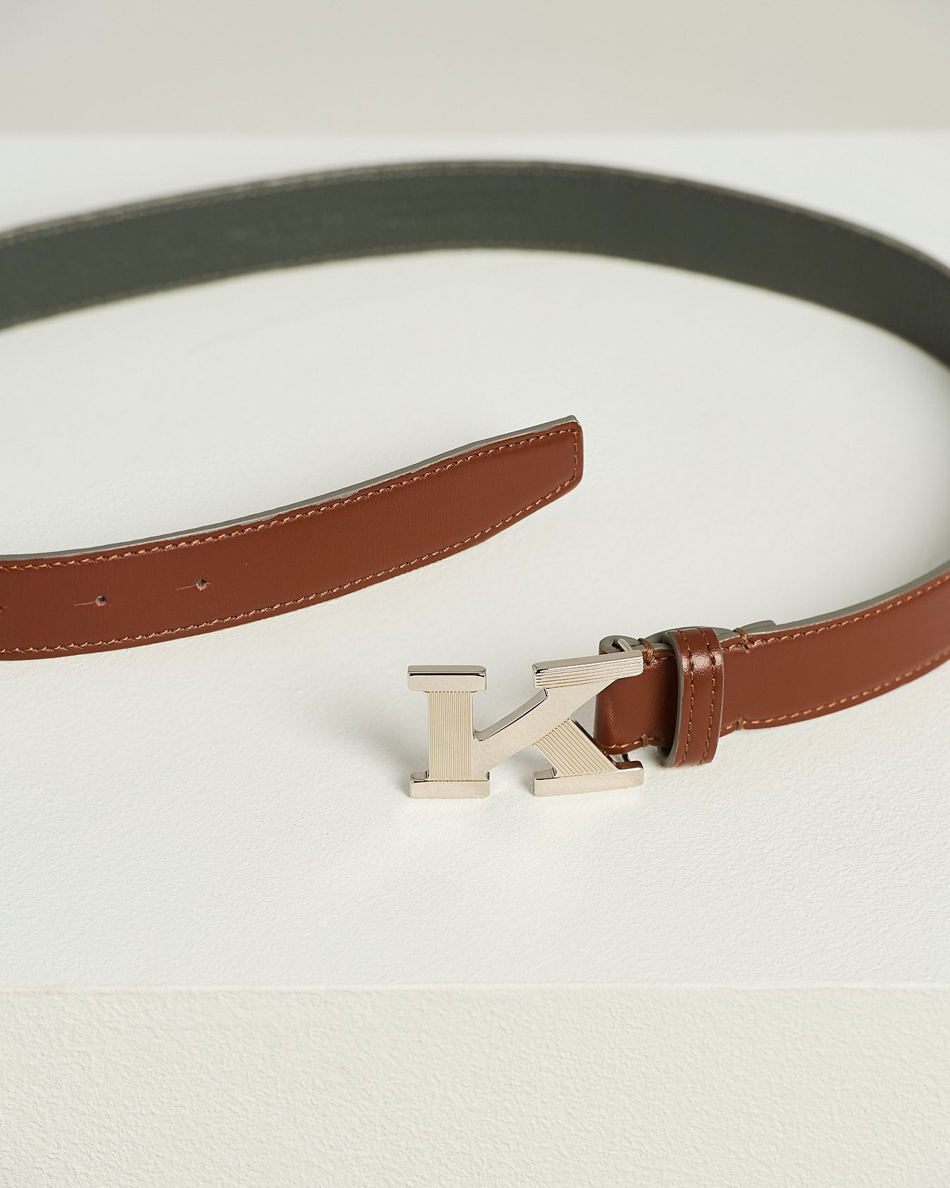 Kiton Ledergürtel dunkelbraun Monogramm Schnalle 75-125