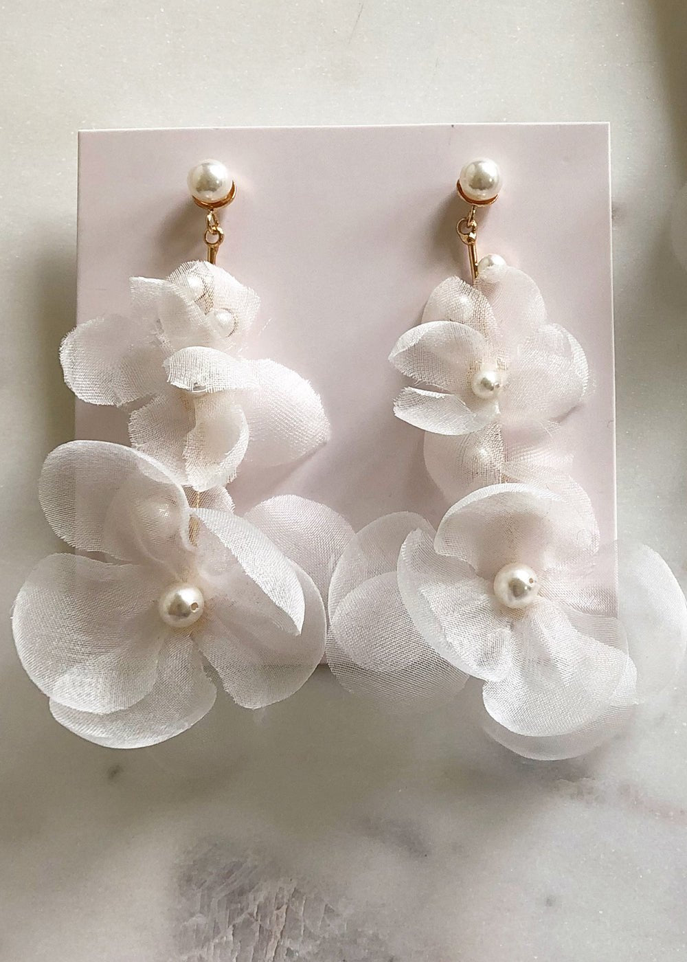 Elizabeth Bower Flutter Floral Braut Tropfenohrringe Gold