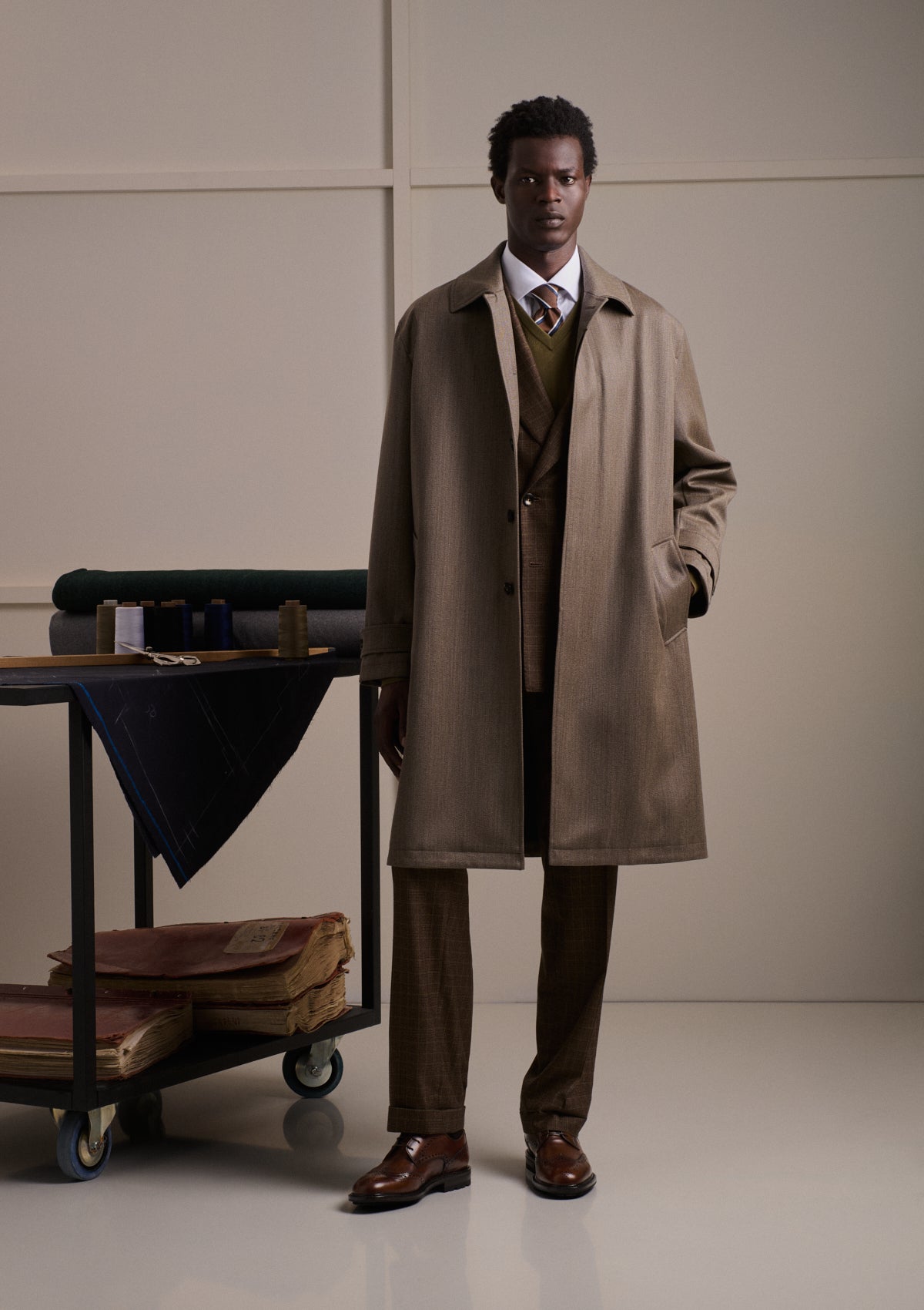 Kiton Outerwear Virgin Wool Mantel Taupe Gr. 50 leicht
