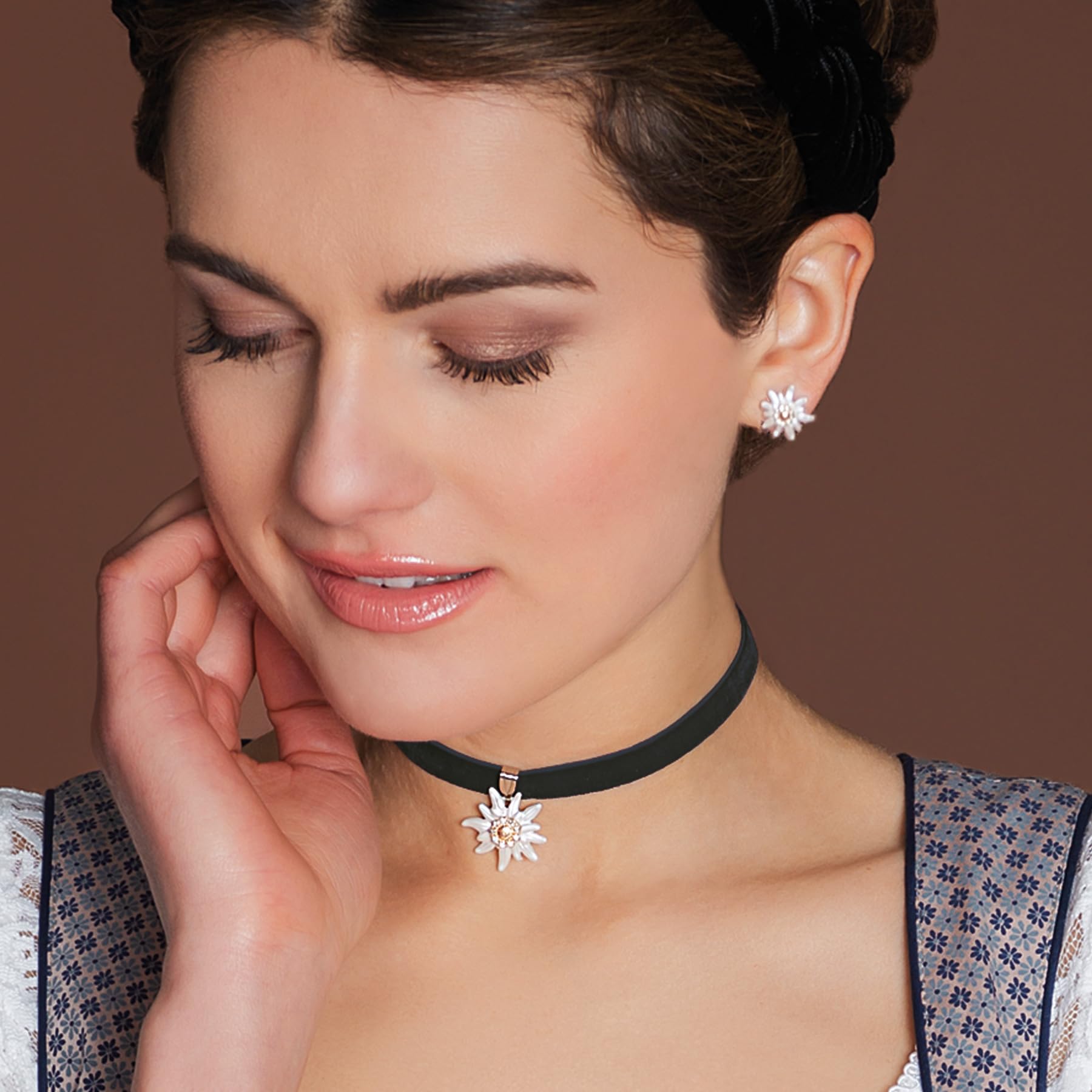 Alpenflüstern DAHEIM Greta SET053 Schmuckset schwarz Samt
