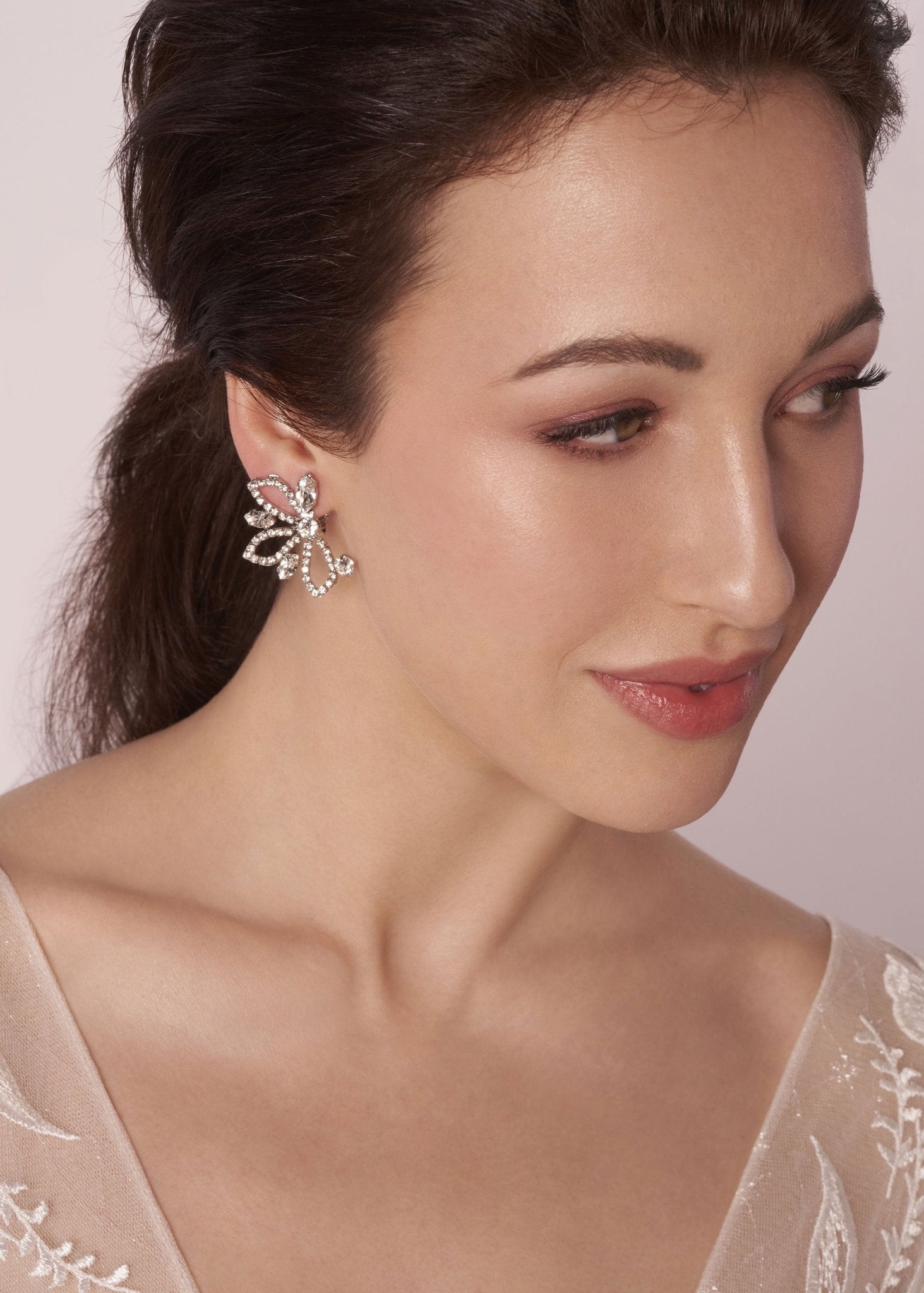 Elizabeth Bower Mari Ohrstecker Gold Kristall