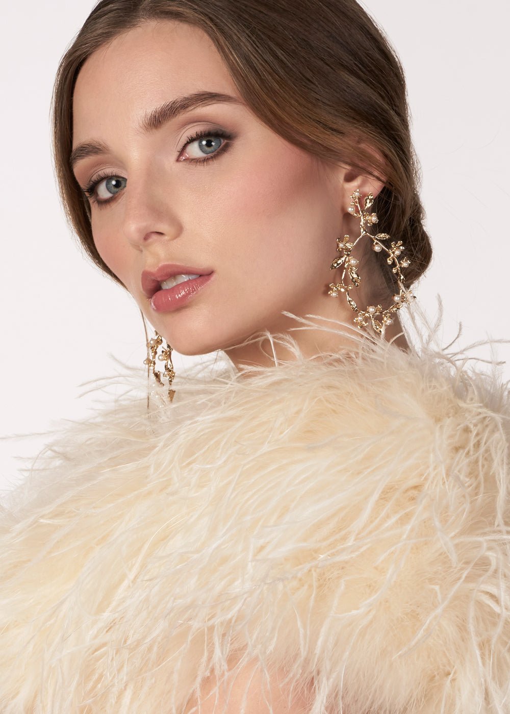 Elizabeth Bower Athena Floral Pearl Creolen Rhodium