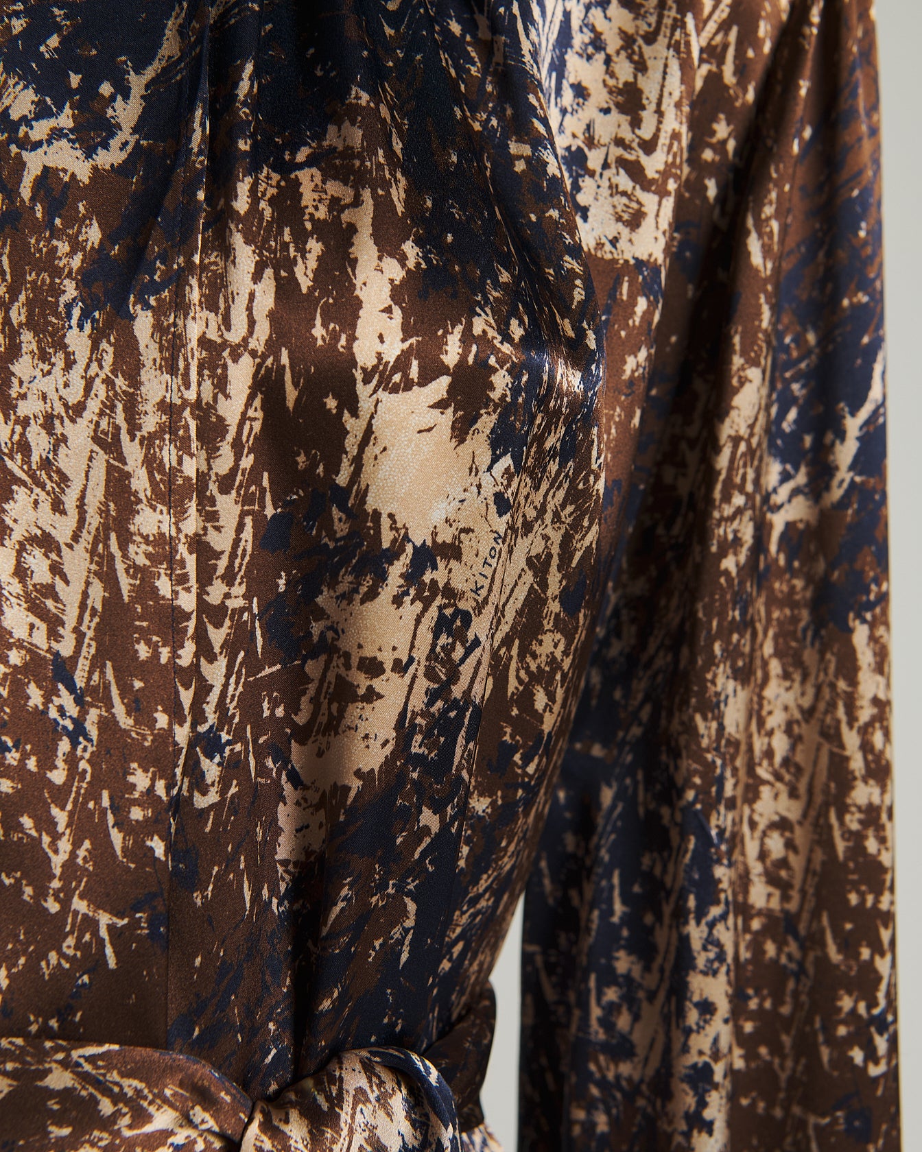 Kiton Seidenkleid Lang Braun Blau Print Größe 40