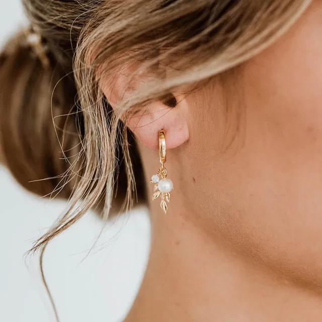 Perlenbräute Resi Creolen Ohrringe Gold 3,5 cm Perle