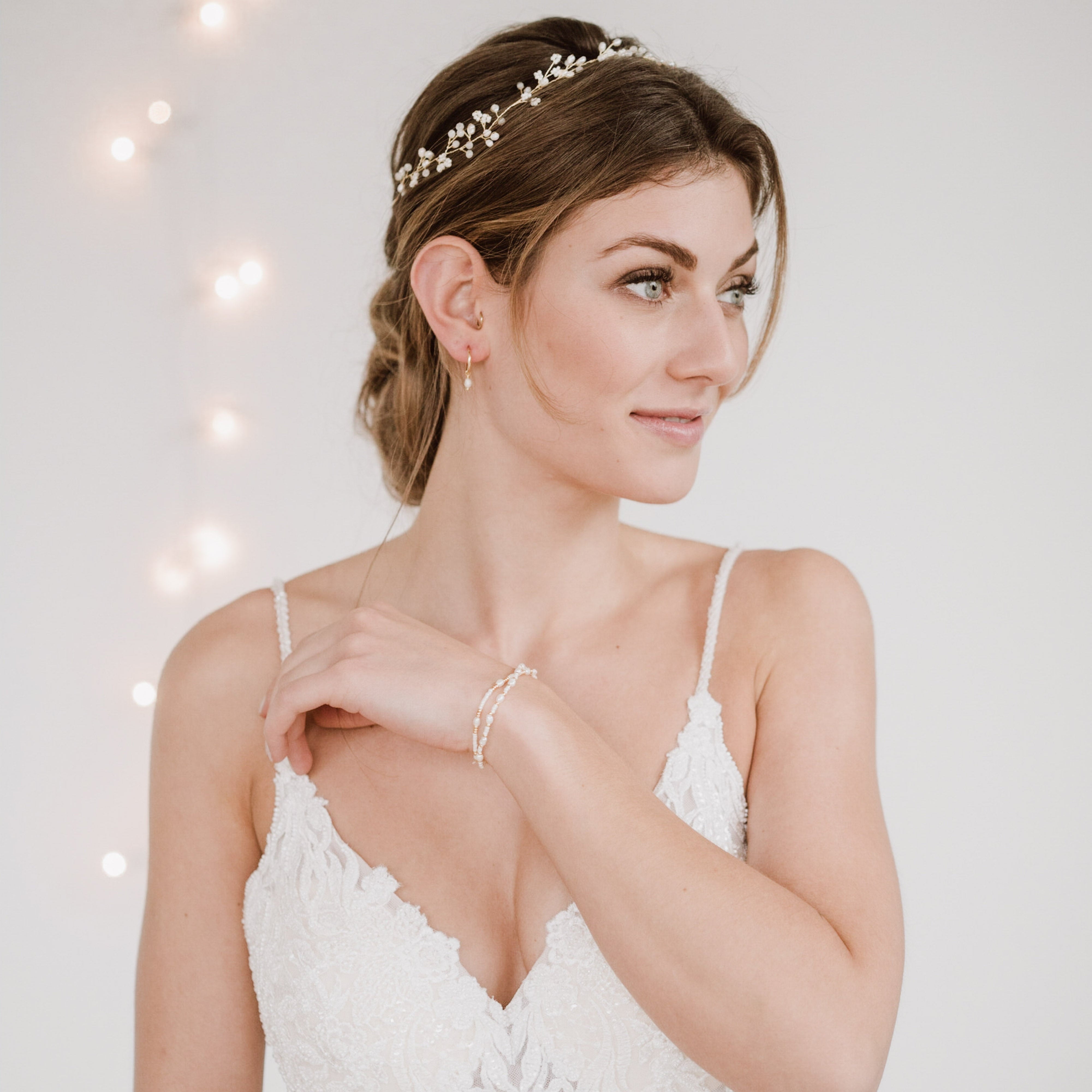 Perlenbräute Susi Brauthaarschmuck Headpiece Gold Perlen 37cm