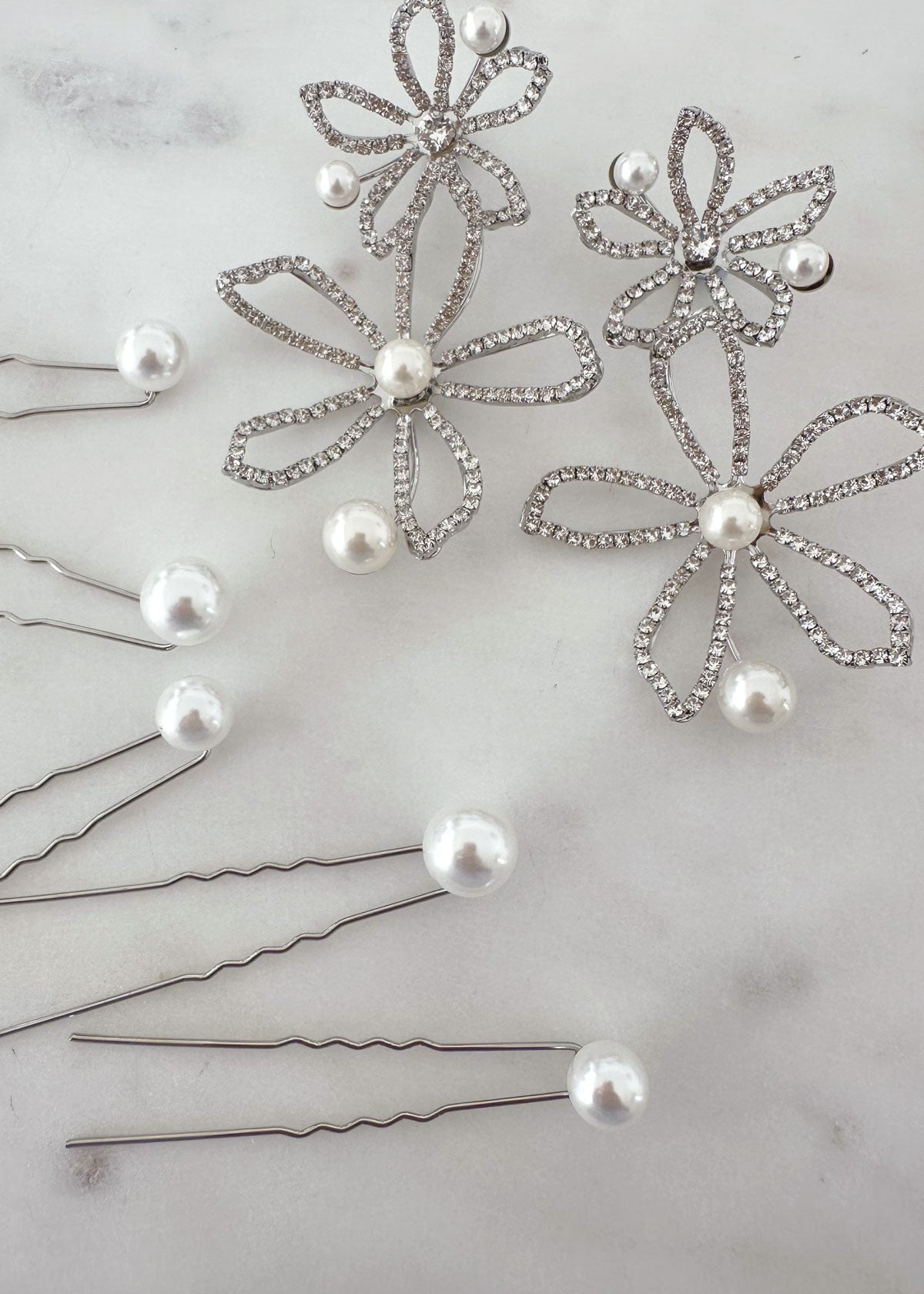 Elizabeth Bower Floral Pearl Statement Set Schmuckset Rhodium