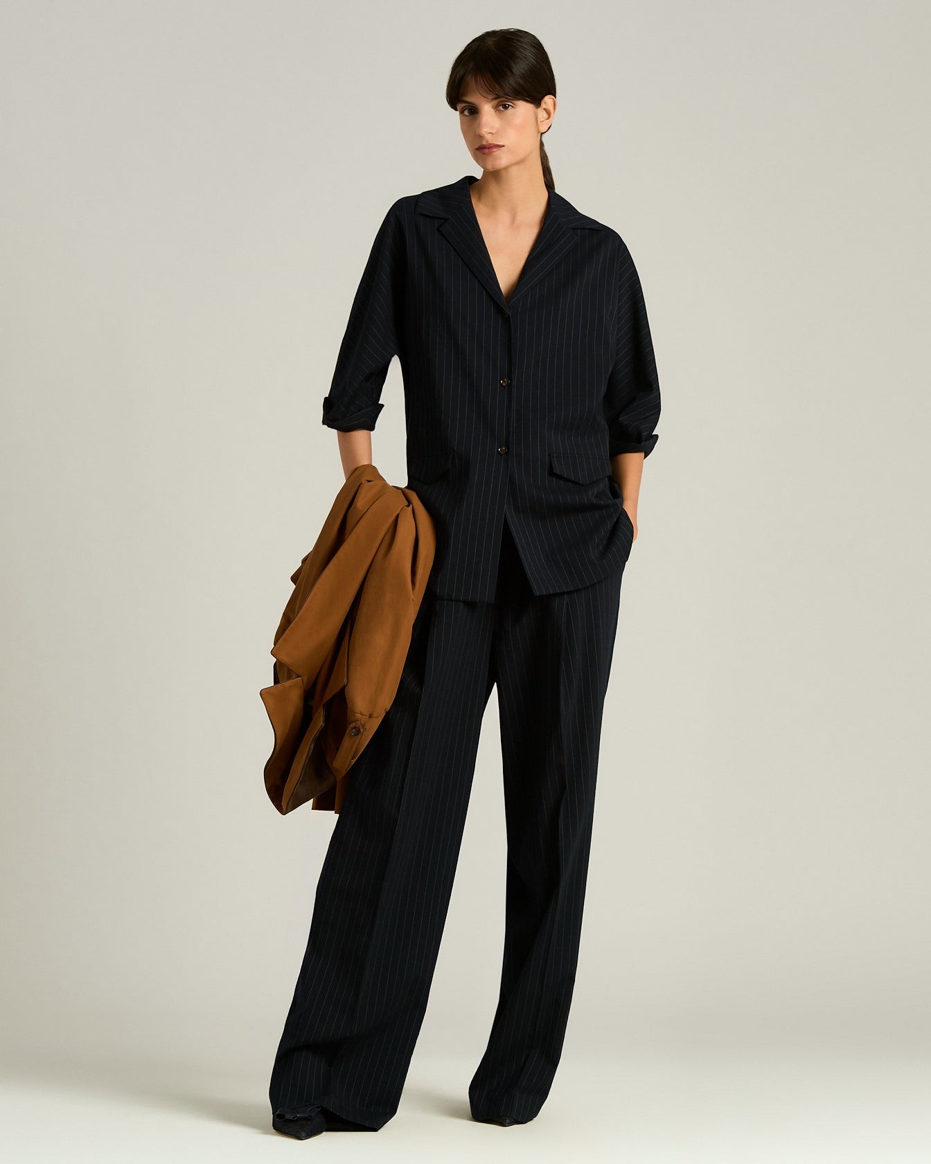 Kiton Wollhemd Schwarz Gestreift Gr. 40 leicht