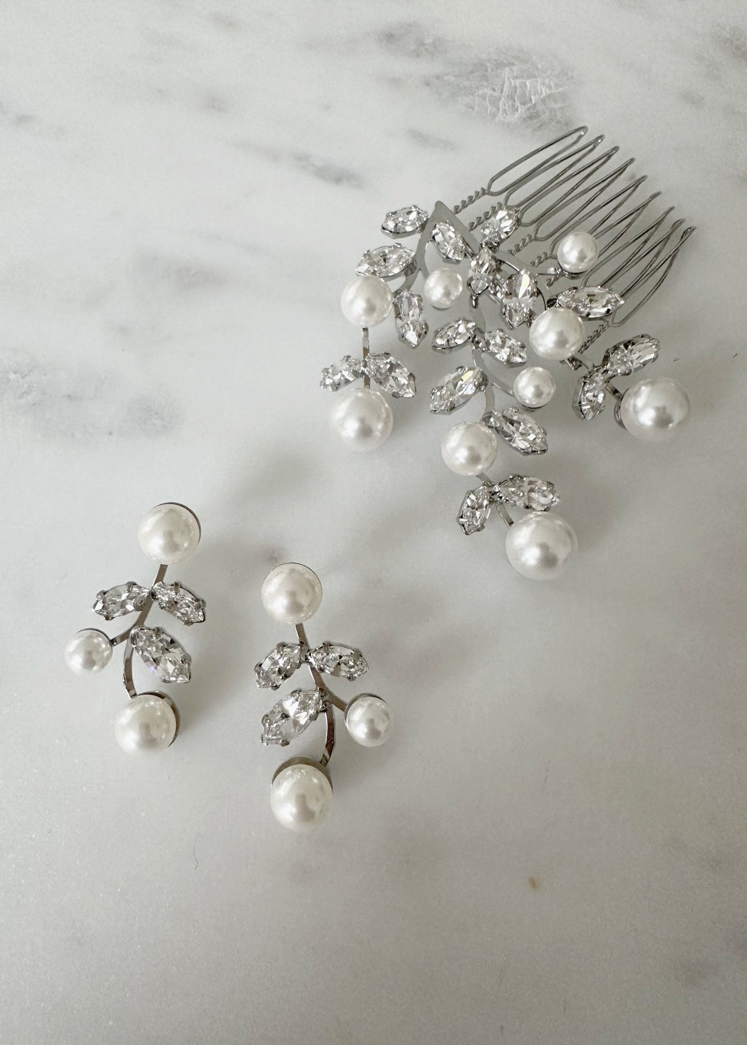 Elizabeth Bower Evie Pearl Schmuckset Rhodium Ohrstecker