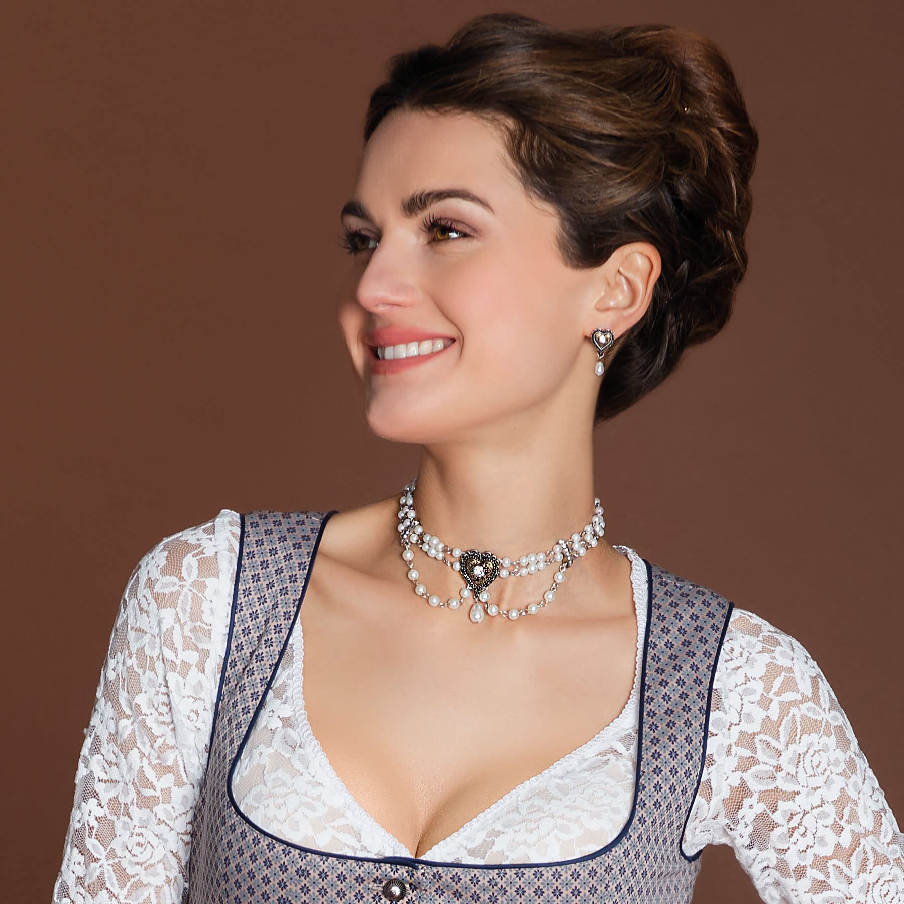 Alpenflüstern DAHEIM SET057 Trachtenset Perlen creme-weiß Herz