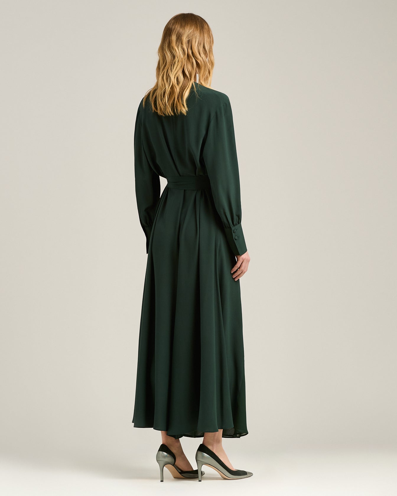 Kiton Dresses Seidenkleid dunkelgrün lang mit Gürtel