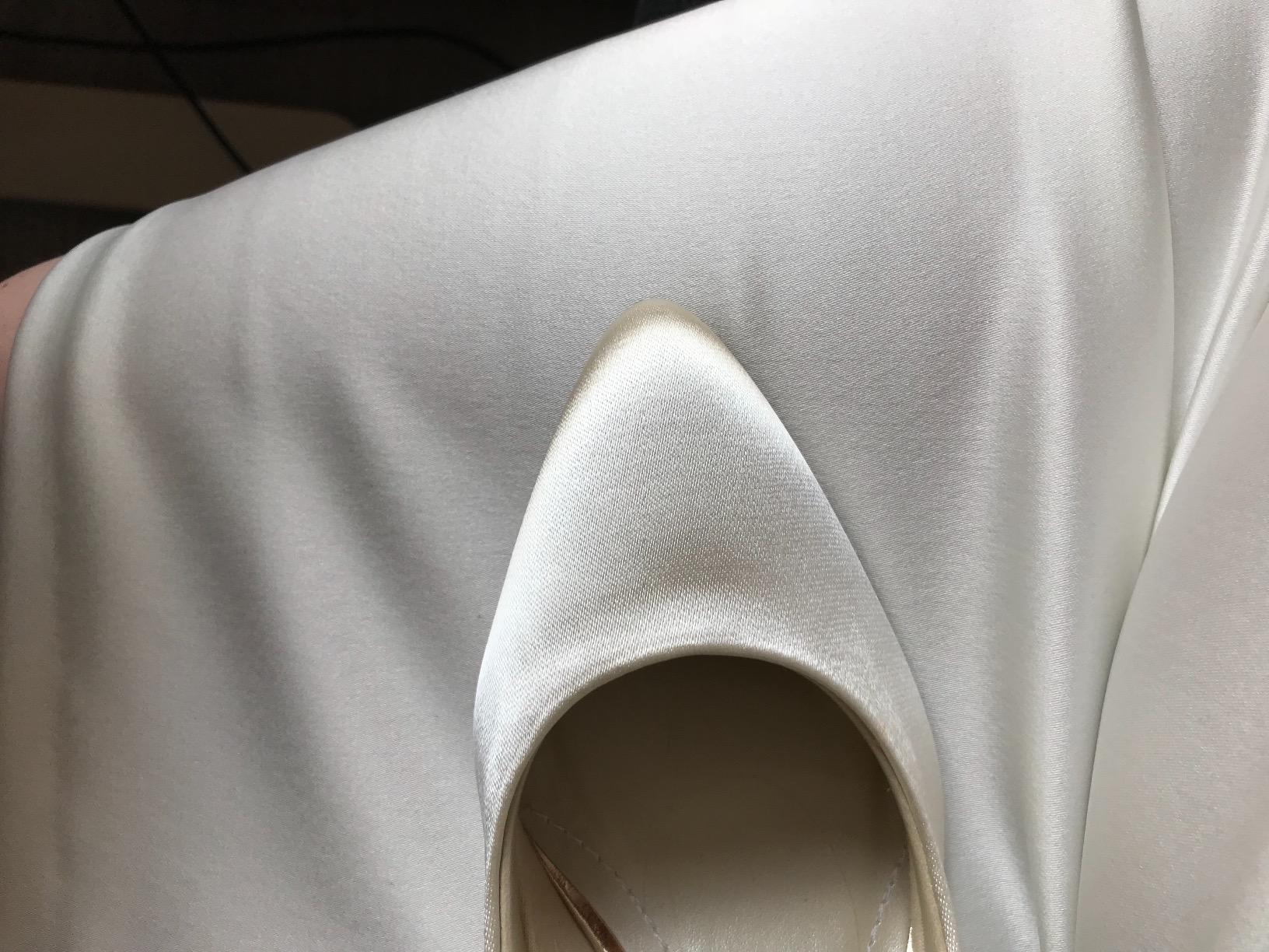 Rainbow Club Lottie Brautpumps Satin Ivory 38.5