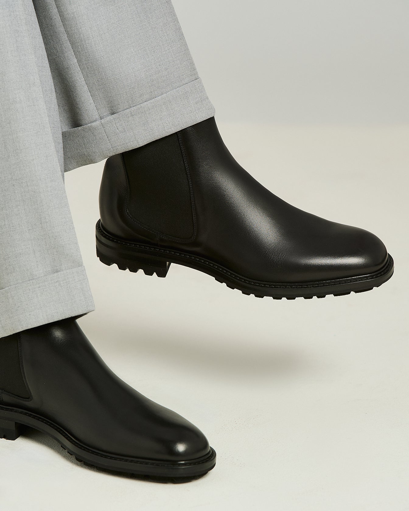 Kiton Shoes Chelsea Boots Kalbsleder Schwarz Größe 42