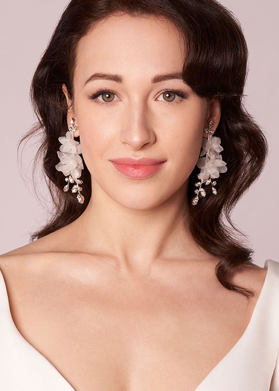 Elizabeth Bower Crystalla Flutter Chandelier Rhodium Ivory