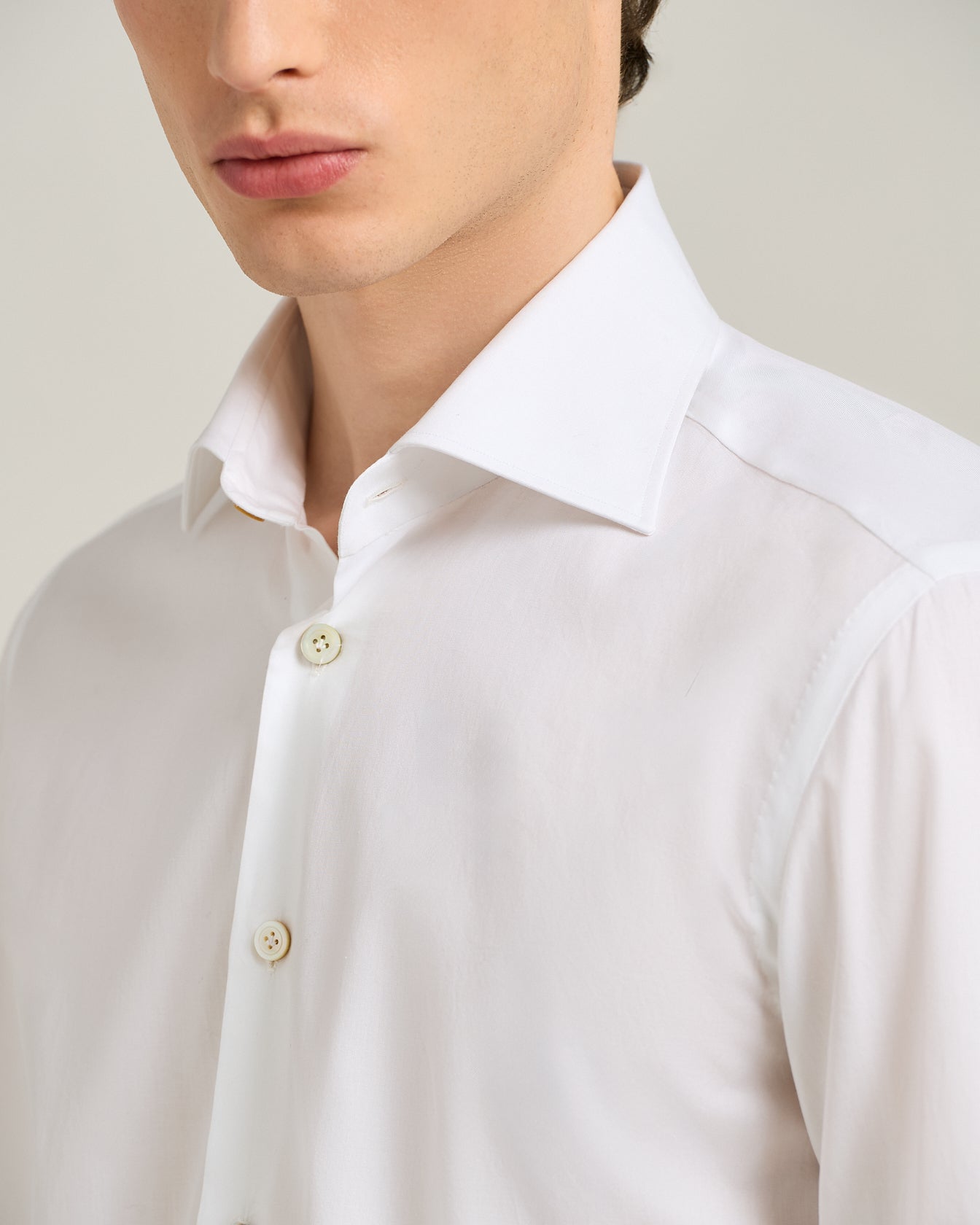Kiton Formal Regular Fit Hemd Weiß Baumwolle Perlmutt