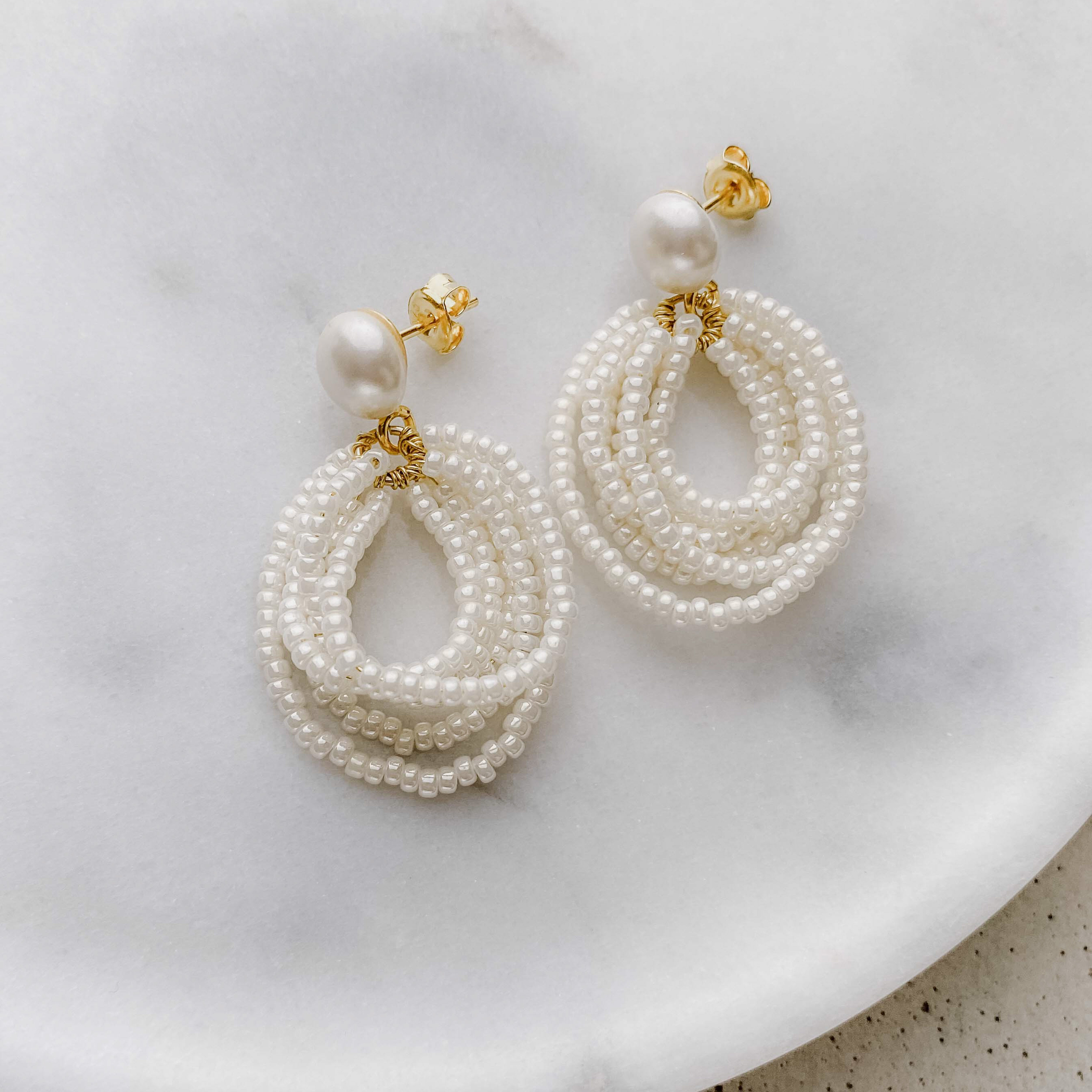 Perlenbräute Ohrringe Gigi Brautohrringe Gold Perlen 3,8cm