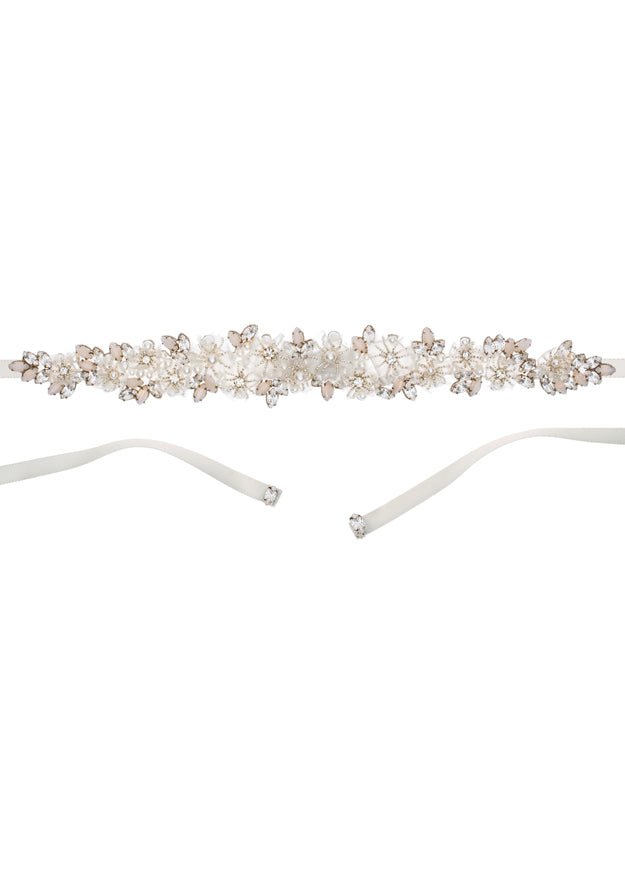 Elizabeth Bower Gardenia Floral Sash Brautgürtel Gold Satin