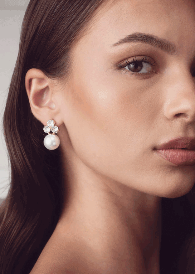 Elizabeth Bower Triplet Duet Ohrstecker Gold Perlen