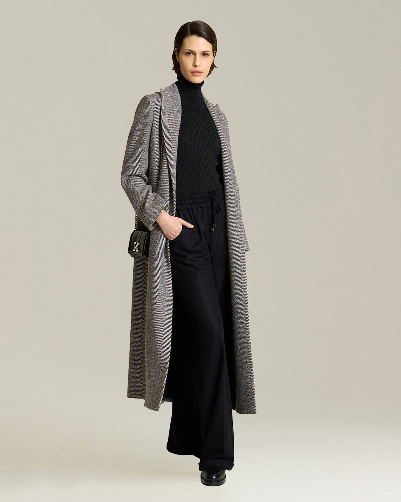 Kiton Outerwear Kaschmirmantel Fischgrat zweireihig