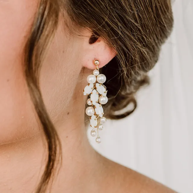 Perlenbräute Anastasia Brautohrringe Perlen Silber white opal