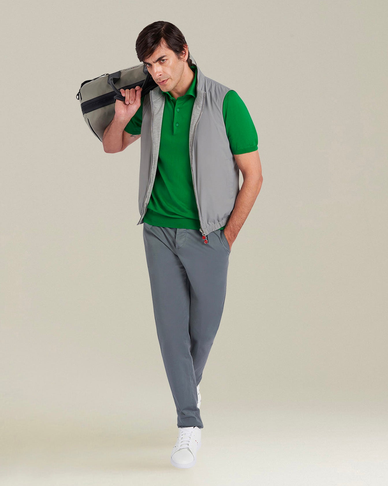 Kiton Outerwear Sleeveless Blouson Polyester Weste grau Wendbar