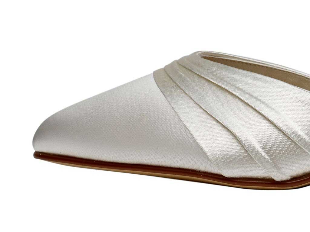 Rainbow Club Essentials Julie Pumpe Brautschuh Satin