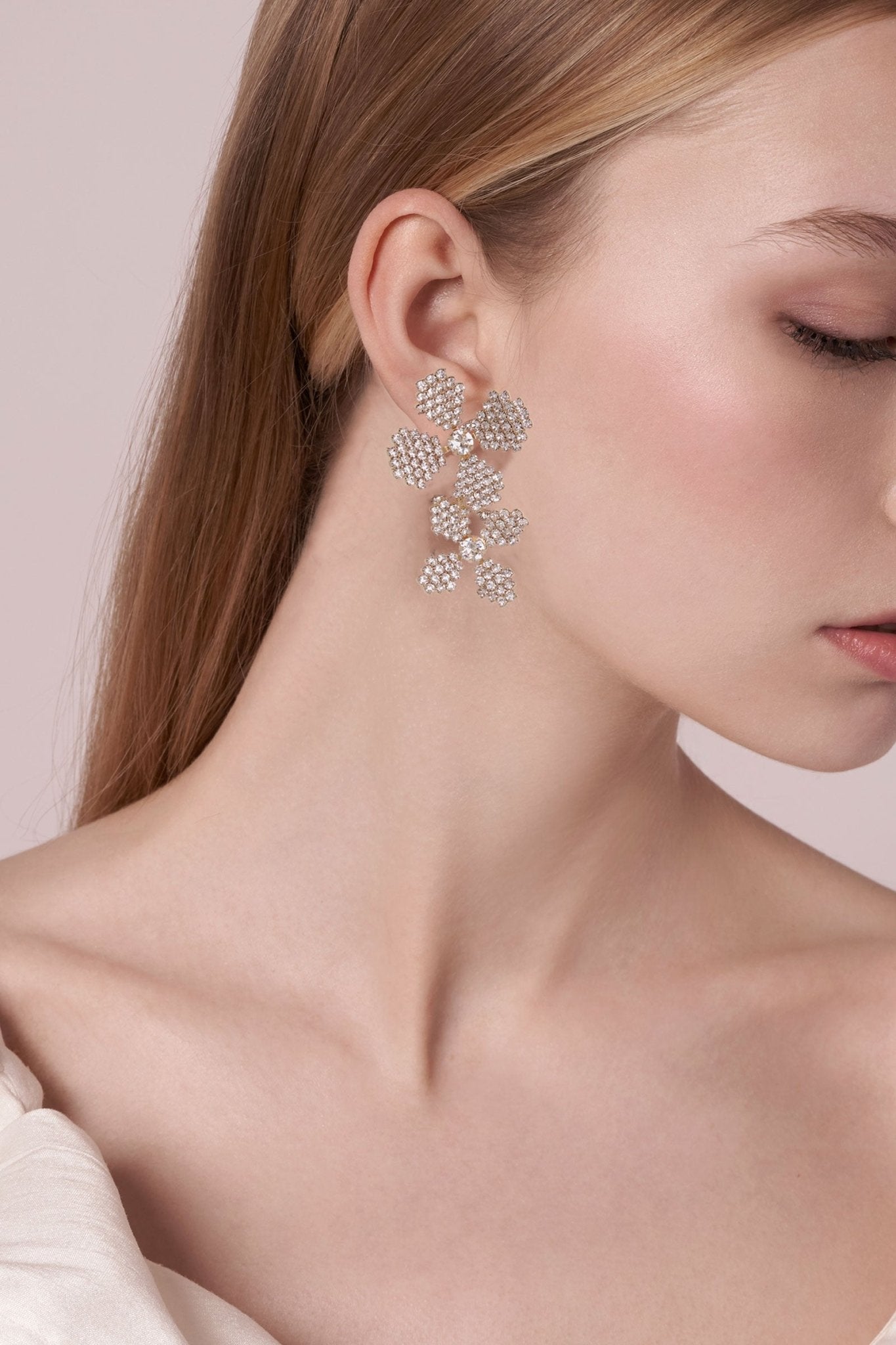 Elizabeth Bower June Bud Dublet Florale Braut Ohrringe Rhodium