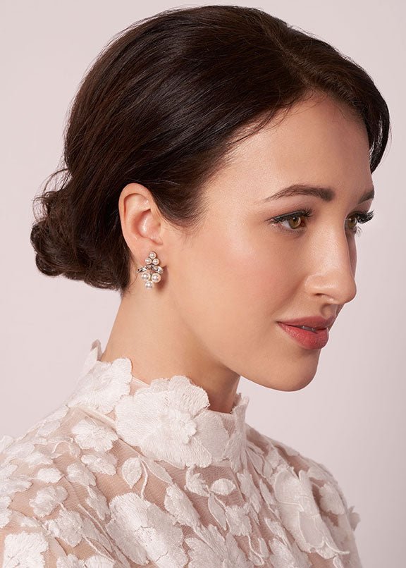 Elizabeth Bower Bud Pearl Ohrstecker Rhodium Kristall Perle