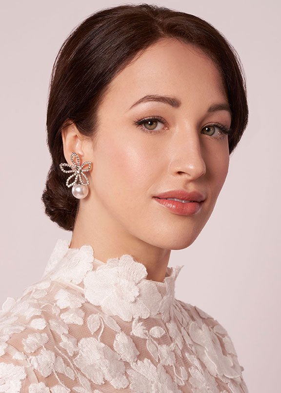 Elizabeth Bower Pavet Duet Floral Stud Ohrstecker Gold Perle