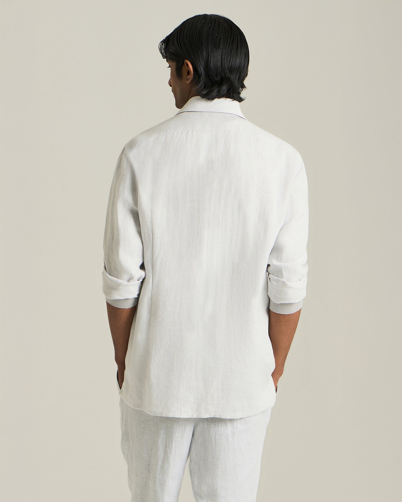 Kiton Shirts Nerano Leinenhemd Hornknöpfe