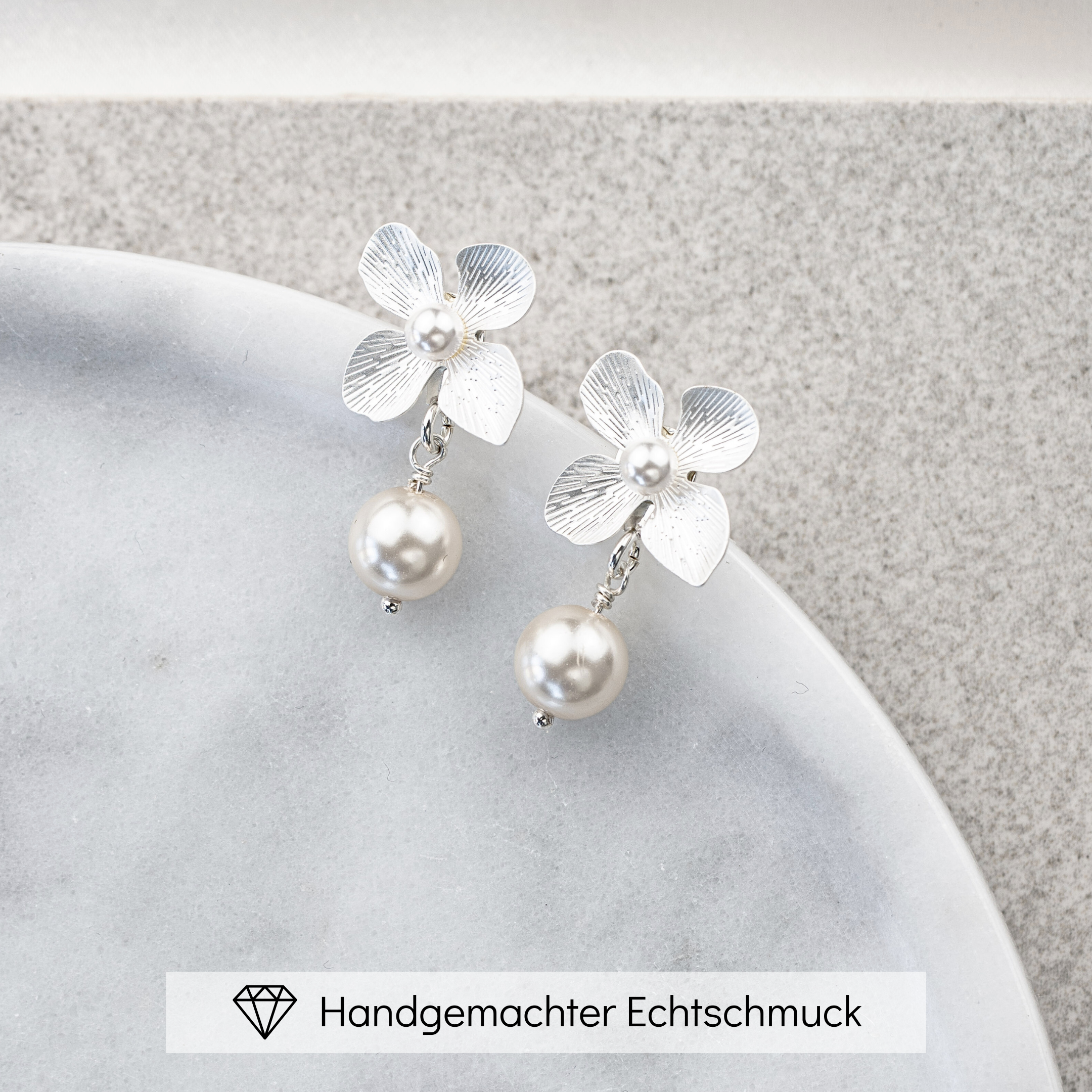 Perlenbräute Victoria Ohrringe Silber mit Blüten und Perlen