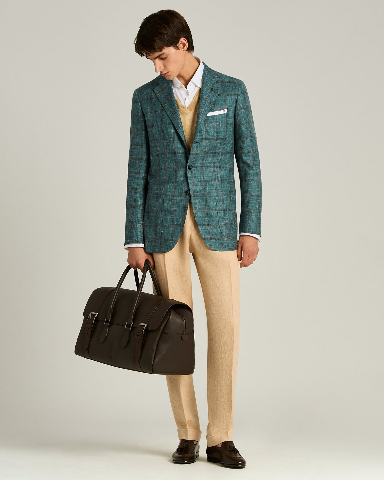 Kiton Leinenhose mit Bügelfalte Beige Herren Leinen