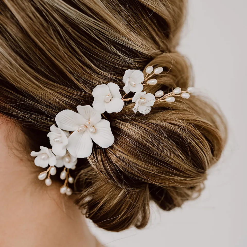 Perlenbräute Haarschmuck Coco Haarkamm Perlen Blüten