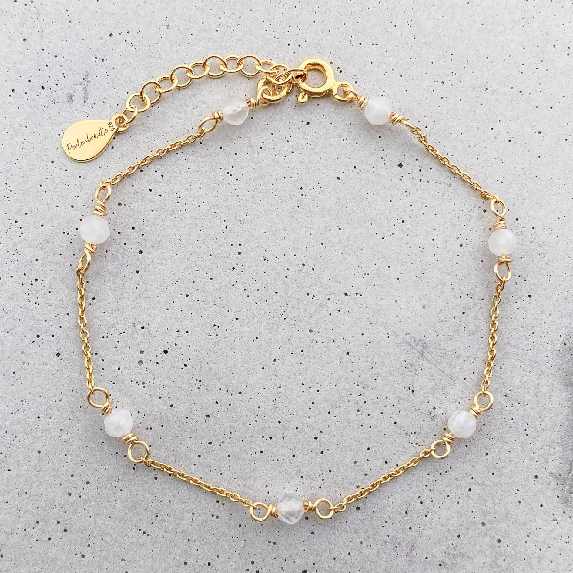 Perlenbräute Luna Armband Mondsteine 17-20cm Verlängerung