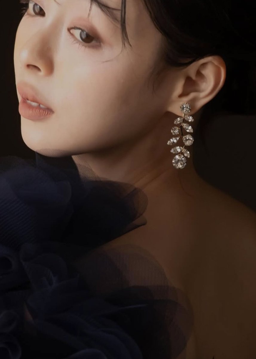 Elizabeth Bower Evie Crystal Hängeohrringe Rhodium Kristall